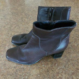 St John's Bay Brown Leather Booties Womens Size 6.5M Block Heel Square Toe